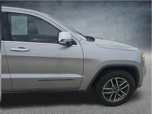 Used 2020 Jeep Grand Cherokee Limited w/ Luxury Group II RWD image 16