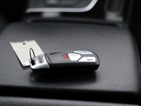 Used 2020 Audi Q5 2.0T Premium Plus w/ Premium Plus Package image 27