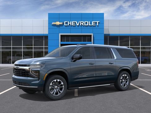 New 2026 Chevrolet Suburban LS RWD image 2