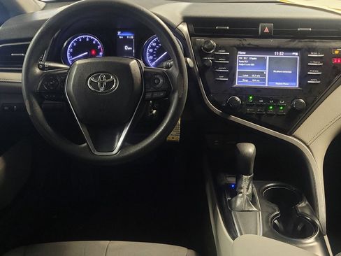 Used 2019 Toyota Camry LE FWD image 22