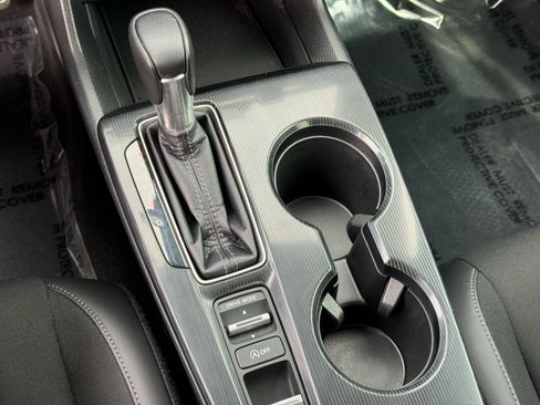 Used 2023 Honda Civic Sport image 32