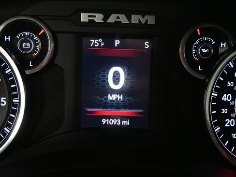 Used 2019 RAM 1500 Big Horn AWD/4WD image 25