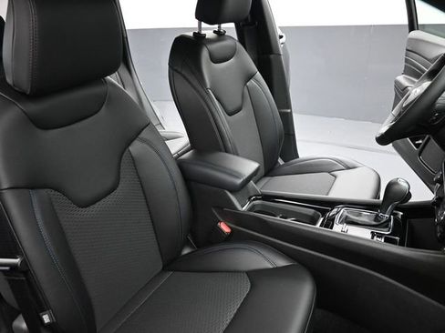 New 2026 Jeep Compass Latitude AWD/4WD image 26