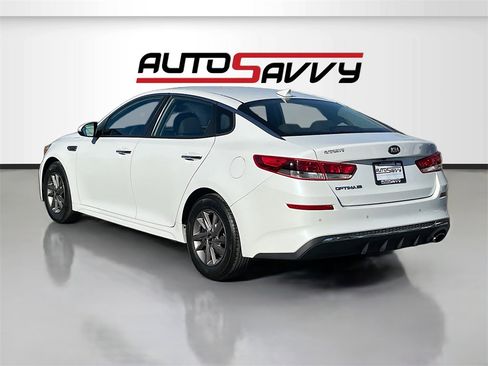 Used 2020 Kia Optima LX image 5