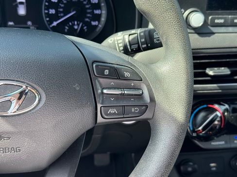 Used 2023 Hyundai Kona SEL image 19