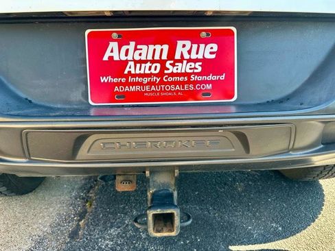 Used 2014 Jeep Cherokee Trailhawk w/ Cold Weather Group image 8