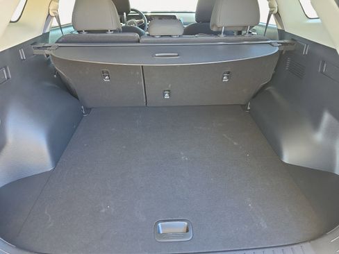 Certified 2025 Kia Sportage LX image 10