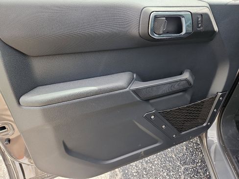 New 2025 Ford Bronco Base image 8