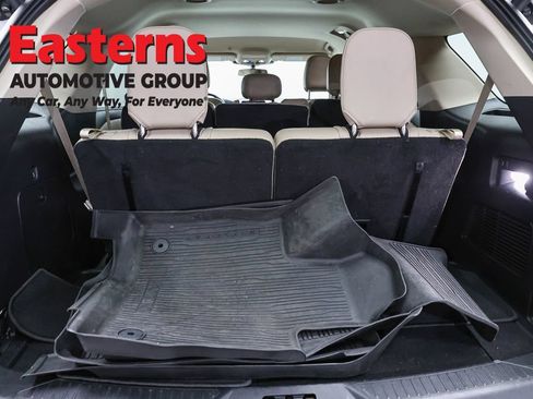 Used 2022 Ford Explorer XLT w/ Equipment Group 202A AWD/4WD image 9