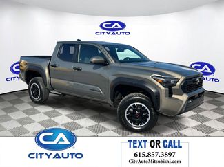 Used 2024 Toyota Tacoma TRD Off-Road AWD/4WD video 1