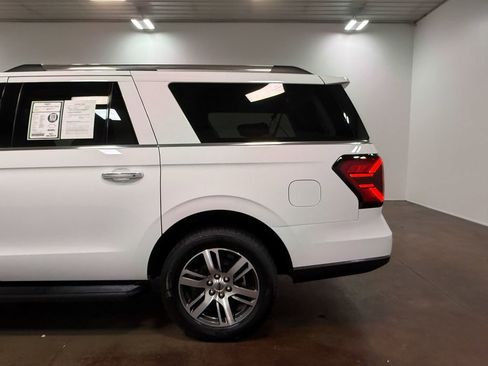 Used 2024 Ford Expedition Max Limited AWD/4WD image 36