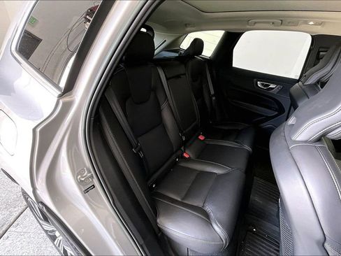 Certified 2023 Volvo XC60 B5 Ultimate w/ Climate Package image 34