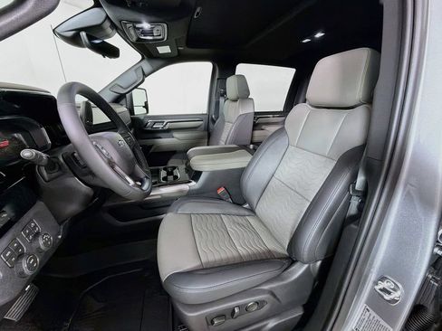 New 2026 Chevrolet Silverado 2500 ZR2 AWD/4WD image 11