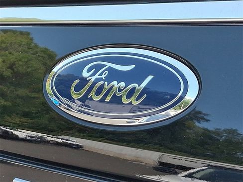 Certified 2023 Ford Expedition Platinum image 32