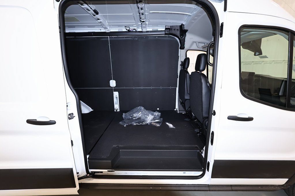 New 2026 Ford Transit 250 148 Medium Roof RWD image 15