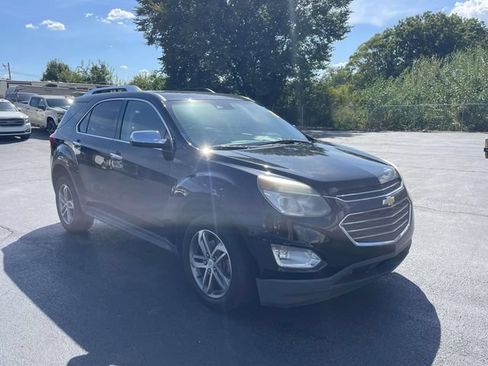 Used 2017 Chevrolet Equinox Premier w/ Enhanced Convenience Package FWD image 2