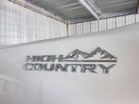 Used 2022 Chevrolet Silverado 3500 High Country image 55