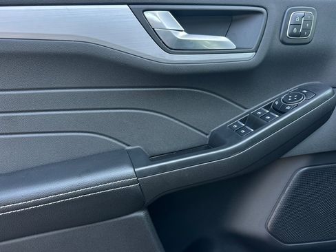 New 2025 Ford Escape Base w/ PHEV Premium Package image 10