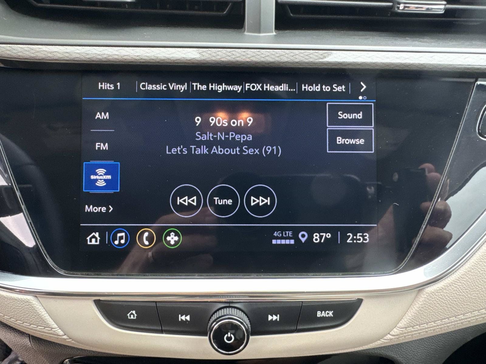 Used 2023 Buick Encore GX Preferred w/ Cold Weather Comfort Package FWD image 27