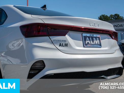 Used 2024 Kia Forte LXS image 7