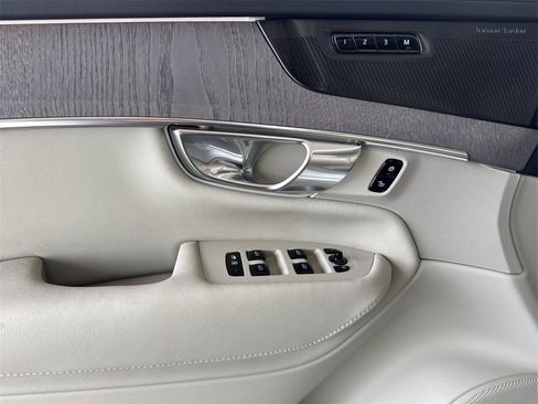 New 2026 Volvo XC90 T8 Ultra w/ Lounge Package image 10