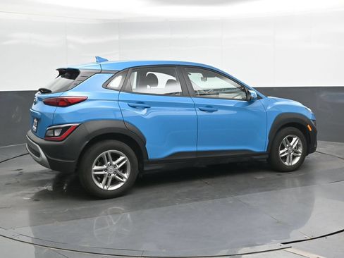 Used 2023 Hyundai Kona SE FWD image 3