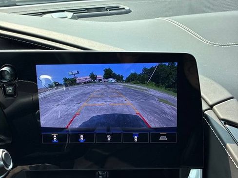 Used 2023 Chevrolet Corvette Stingray Premium Conv w/ Z51 Performance Package RWD image 33