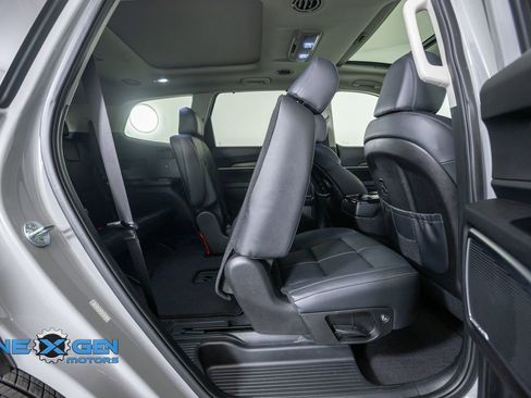 Used 2022 Kia Telluride SX w/ Nightfall Edition Package AWD/4WD image 38