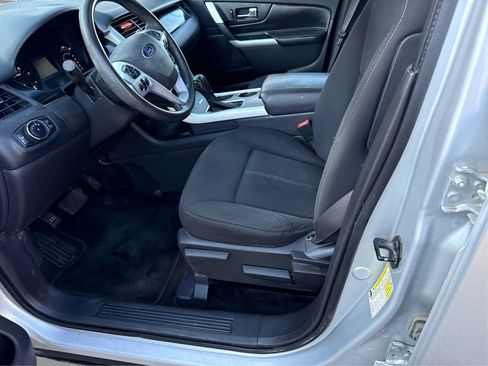 Used 2013 Ford Edge SE FWD image 10