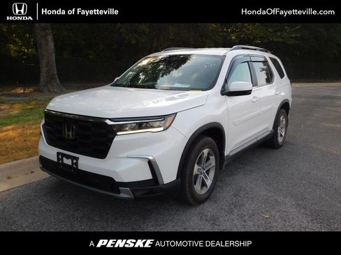 Certified 2025 Honda Pilot EX-L image 1
