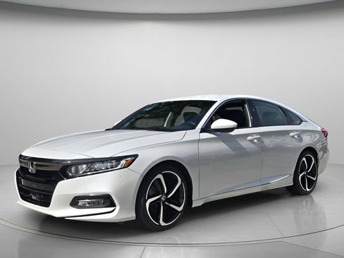 Used 2020 Honda Accord Sport image 8