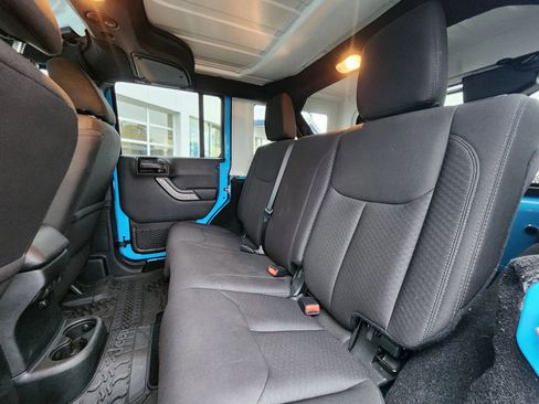 Used 2017 Jeep Wrangler Unlimited Sport w/ Quick Order Package 24S image 37