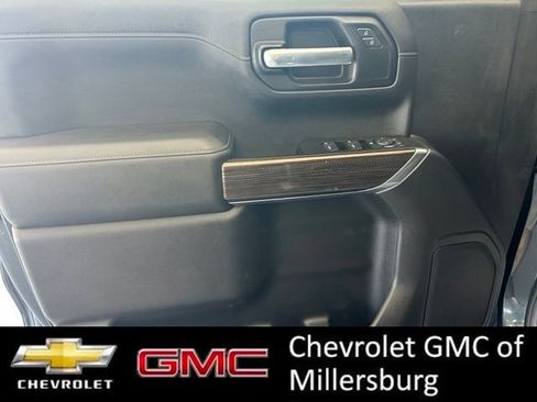 Used 2021 Chevrolet Silverado 1500 LT w/ Convenience Package II AWD/4WD image 14