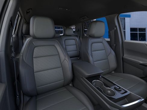 New 2026 Chevrolet Equinox LT w/ Convenience Package II image 16