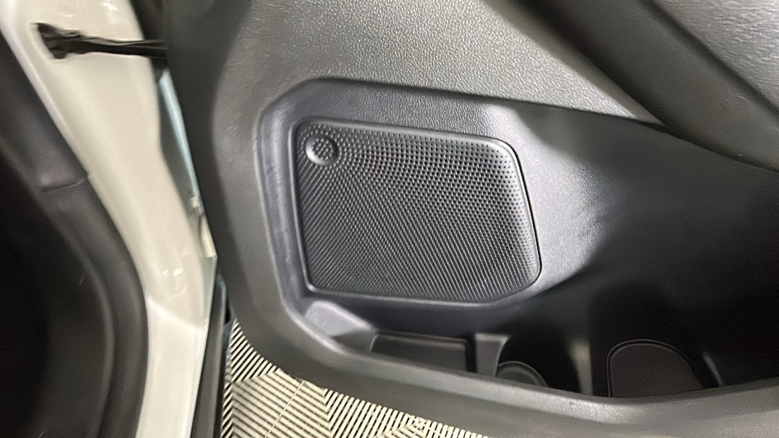 Used 2024 Ford Escape Platinum AWD/4WD image 38