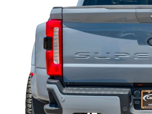 Used 2024 Ford F350 Lariat w/ Chrome Package AWD/4WD image 53