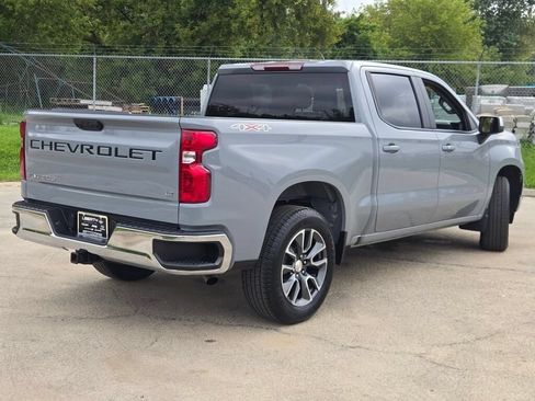 Used 2024 Chevrolet Silverado 1500 LT AWD/4WD image 10