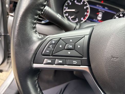 Used 2022 Nissan Sentra SV image 21