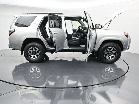 Used 2023 Toyota 4Runner TRD Off-Road Premium AWD/4WD image 41