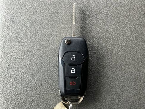 Used 2022 Ford F450 XL w/ Power Equipment Group image 31