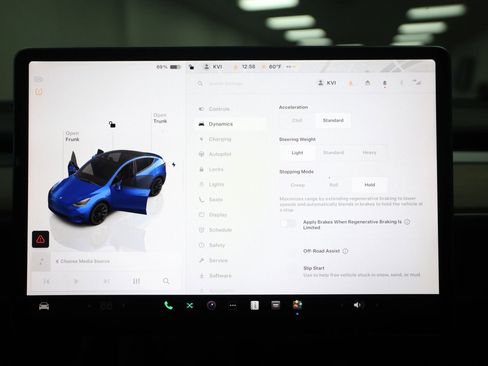 Used 2022 Tesla Model Y Long Range image 50