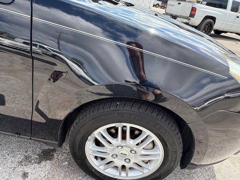 Used 2010 Ford Focus SE image 34