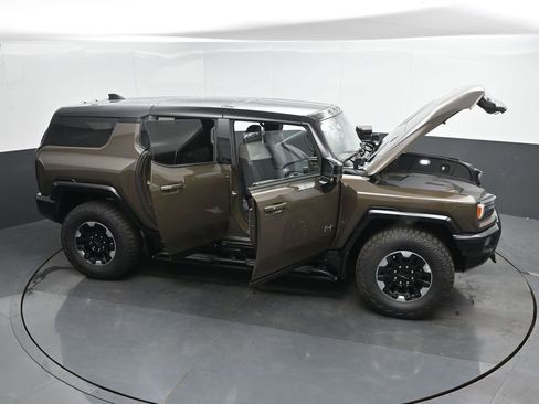 Used 2024 GMC Hummer EV 3X w/ Extreme Off-Road Package AWD/4WD image 57
