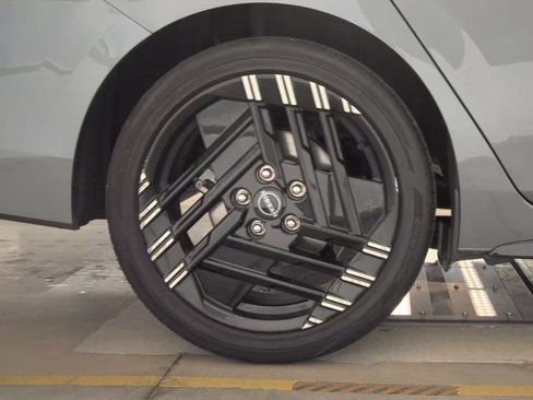 Used 2026 Nissan Sentra SR w/ Floor Mat Package FWD image 10