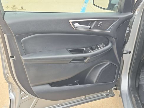 Used 2020 Ford Edge SEL AWD/4WD image 12