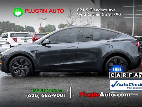 Used 2024 Tesla Model Y Long Range image 5