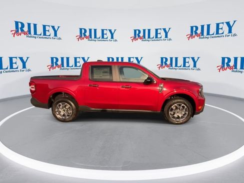 New 2025 Ford Maverick XLT w/ XLT Luxury Package image 9