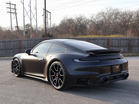 Used 2021 Porsche 911 Turbo image 3