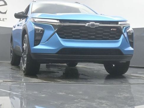 New 2026 Chevrolet Trax RS image 3