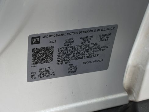 Used 2025 Chevrolet Equinox LT FWD image 28